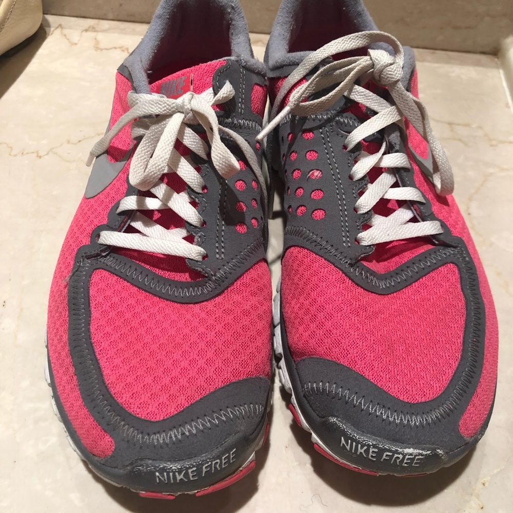 Pink Nike’s